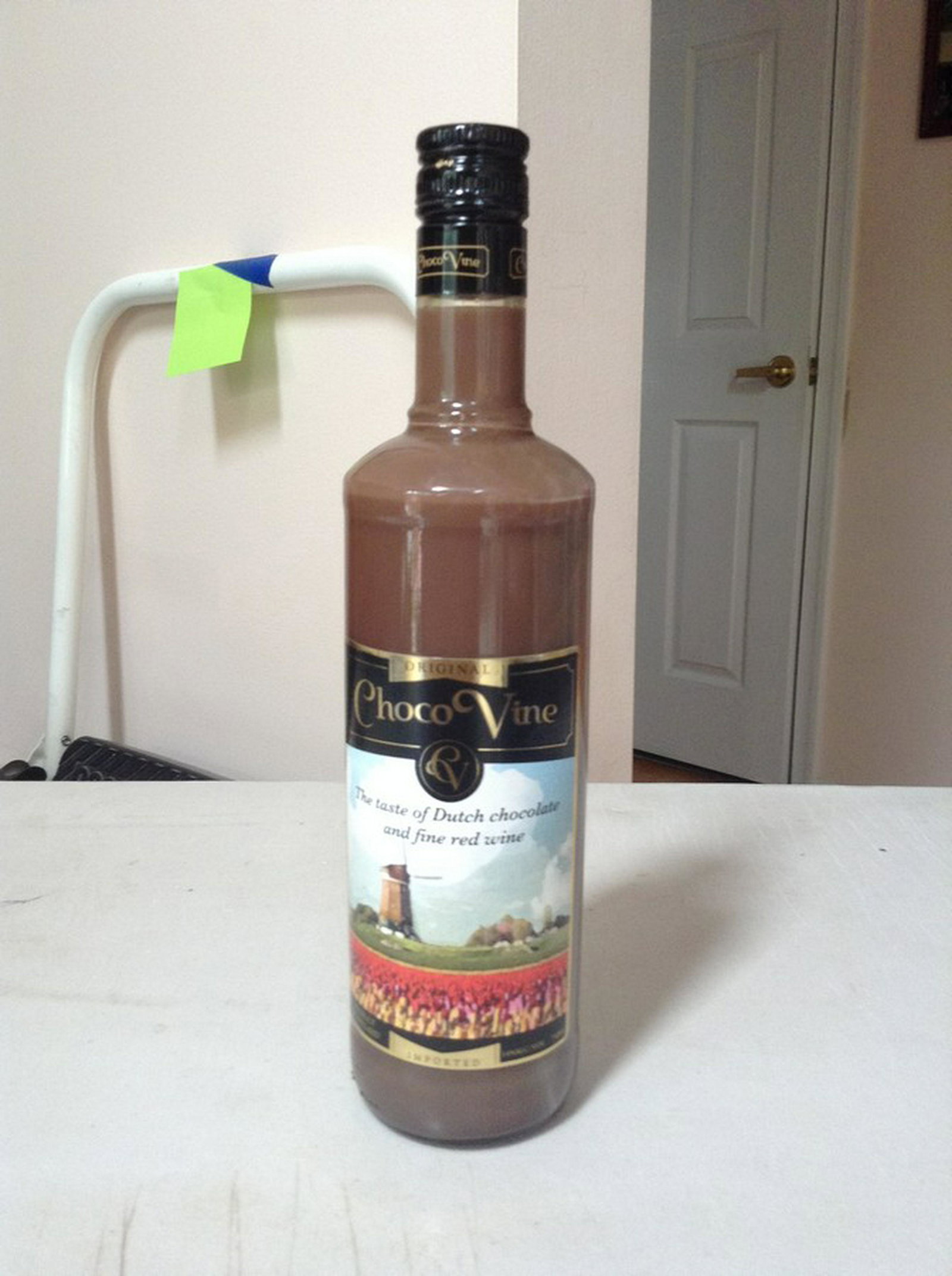 Choco Vine imported product of Holland: Any contents in bottle is Free; You are bidding on the bottle & unbroken tax stamp