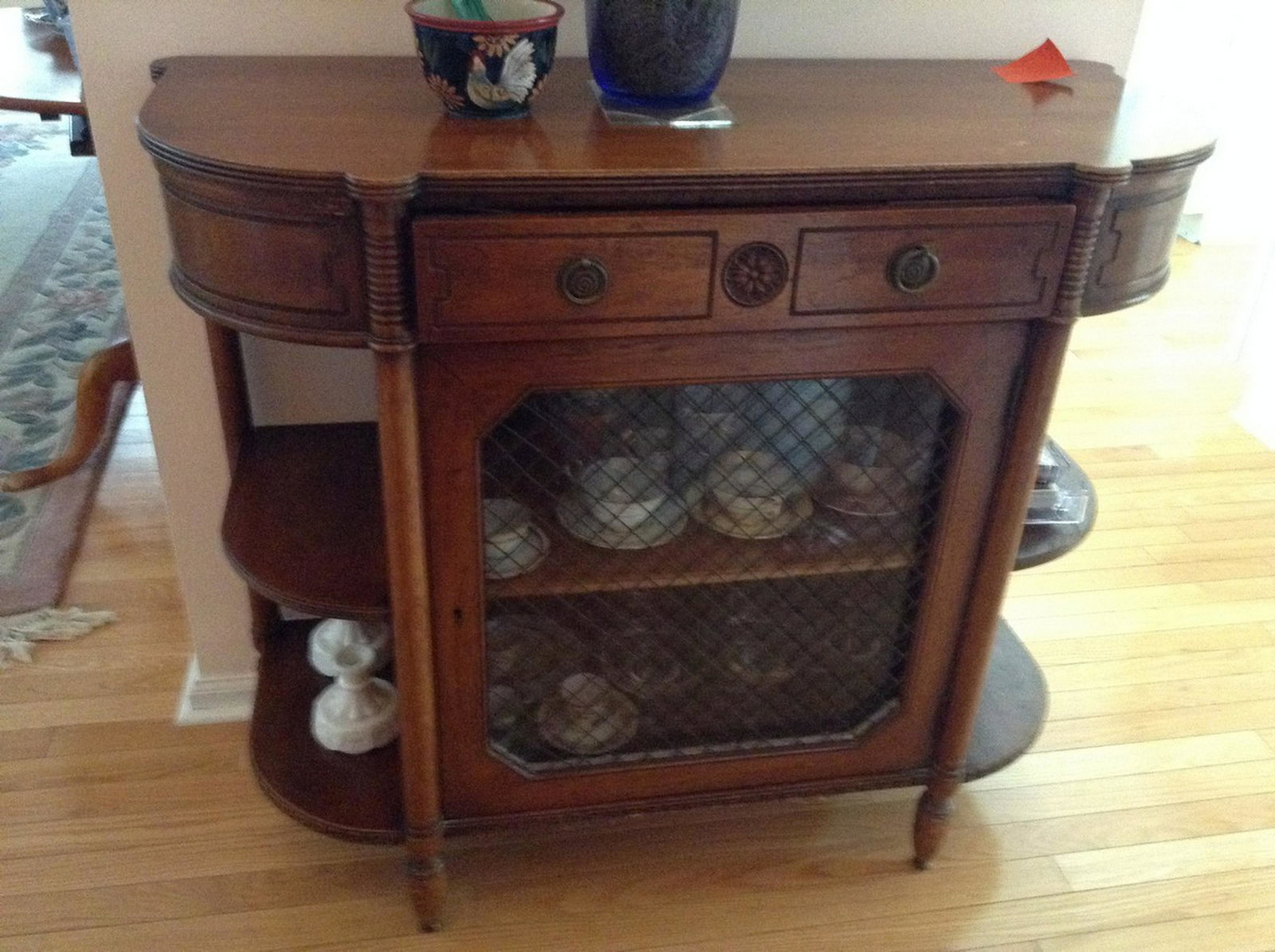 vintage side table/curio: vintage side table/curio