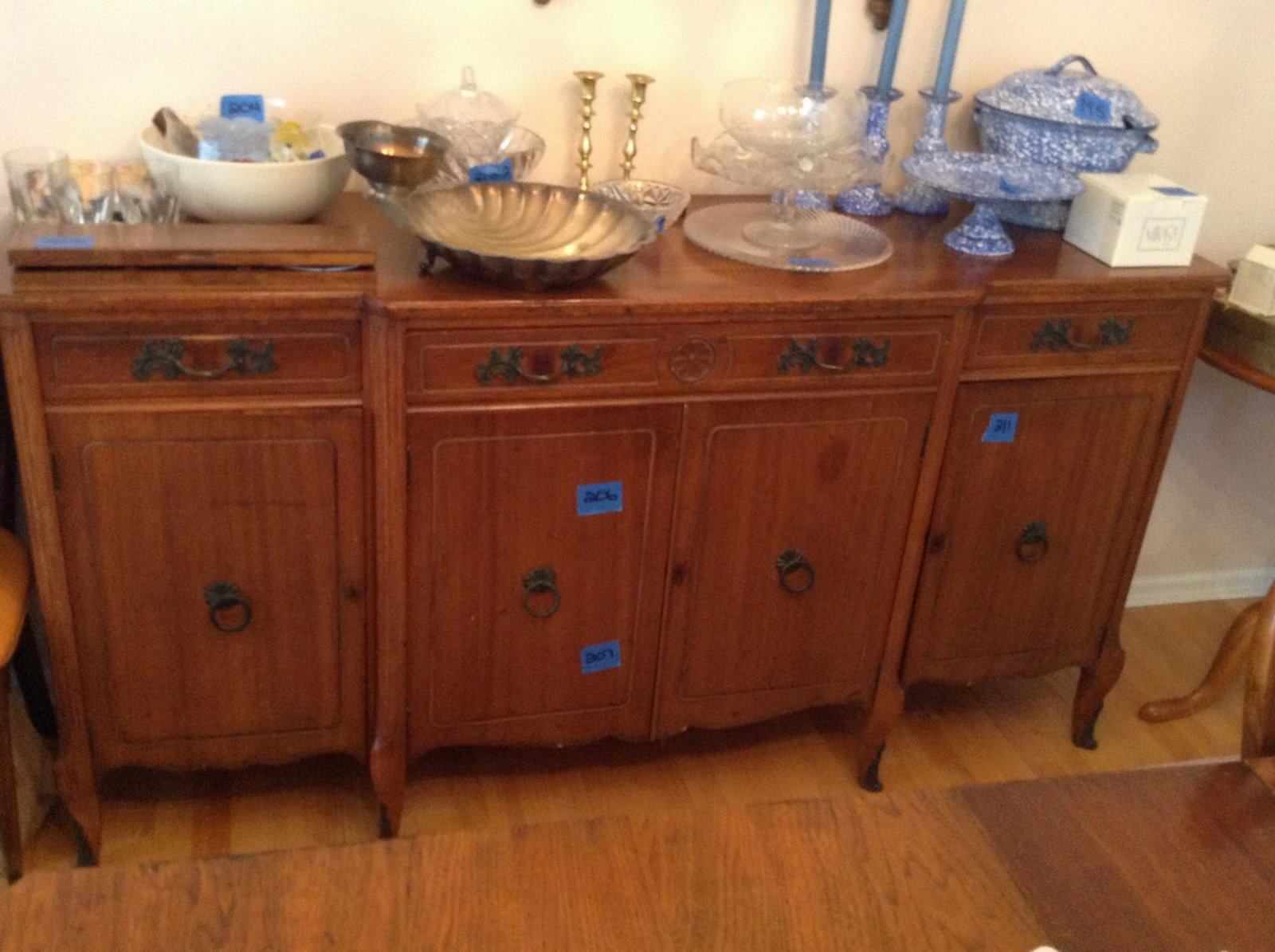 wooden china buffet 69x18x36: wooden china buffet 69x18x36