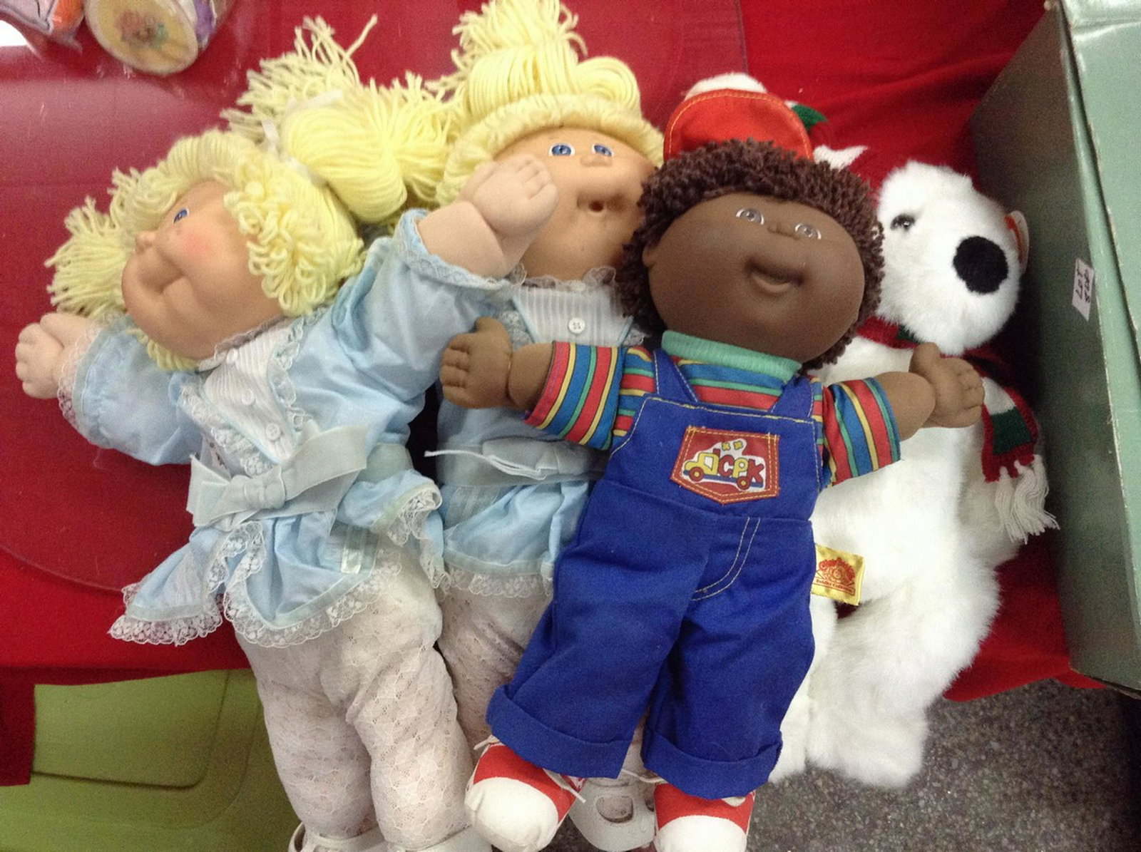 Lot of 3 Cabbage Patch Dolls & TY Beanie Baby: Lot of 3 Cabbage Patch Dolls & TY Beanie Baby