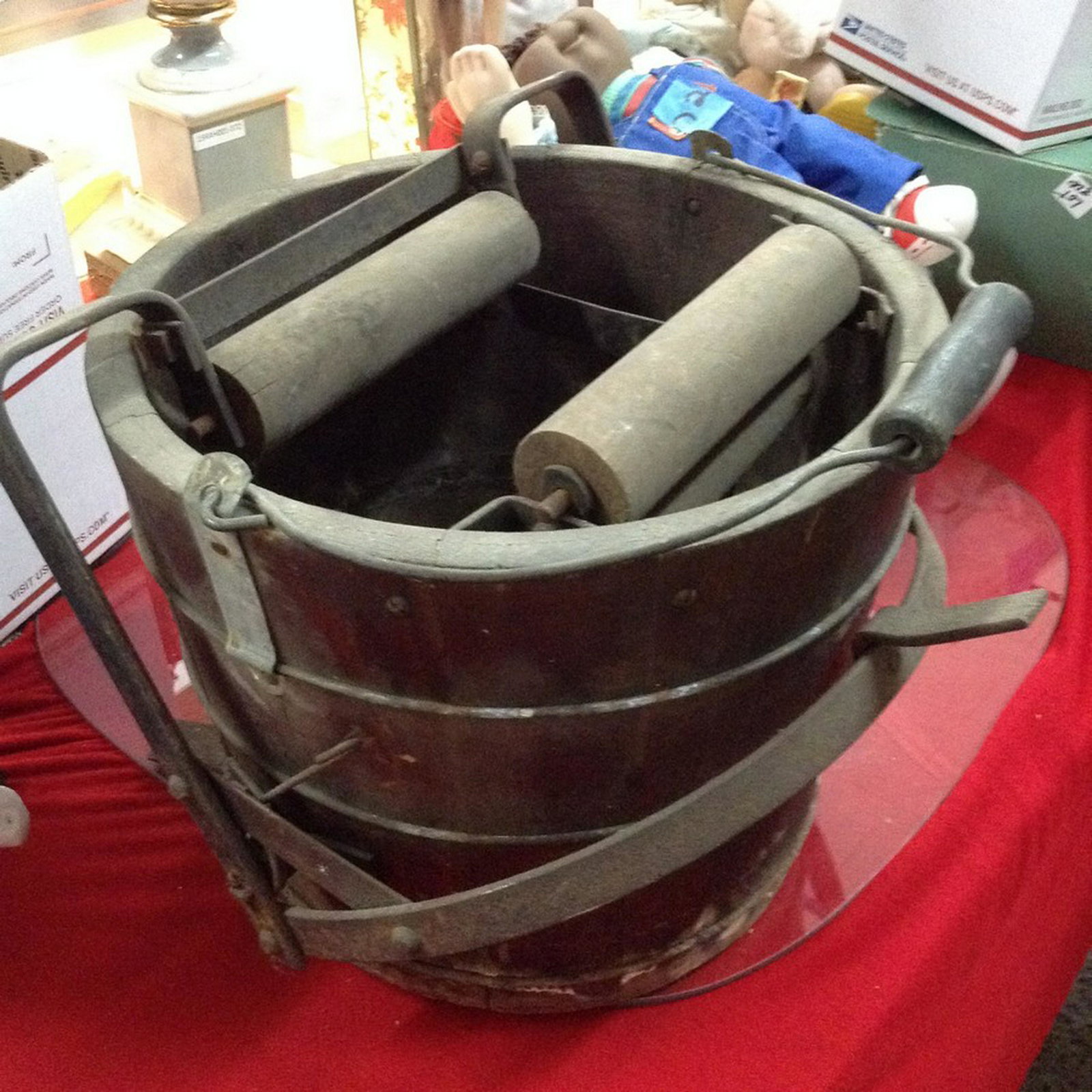 Early Oak Ringer bucket: Early Oak Ringer bucket