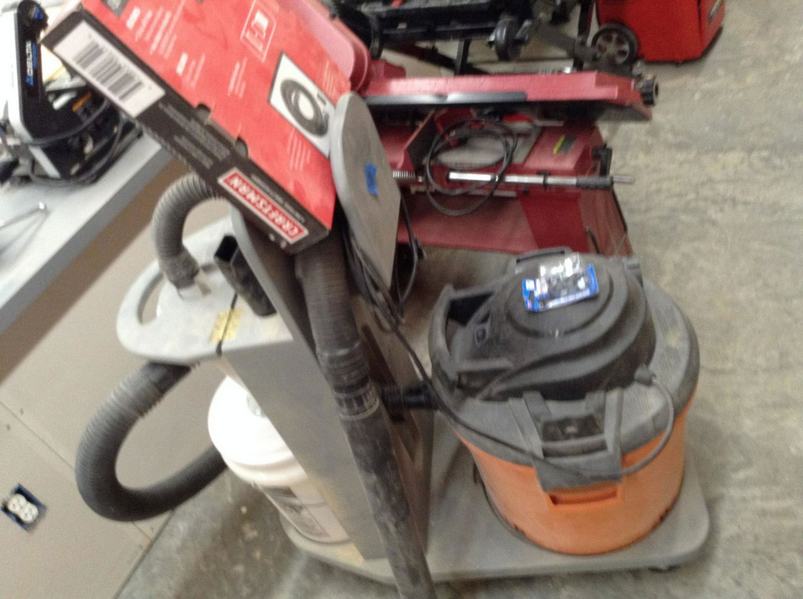 ridge 5 horse power shop vac kit (1 of 1)