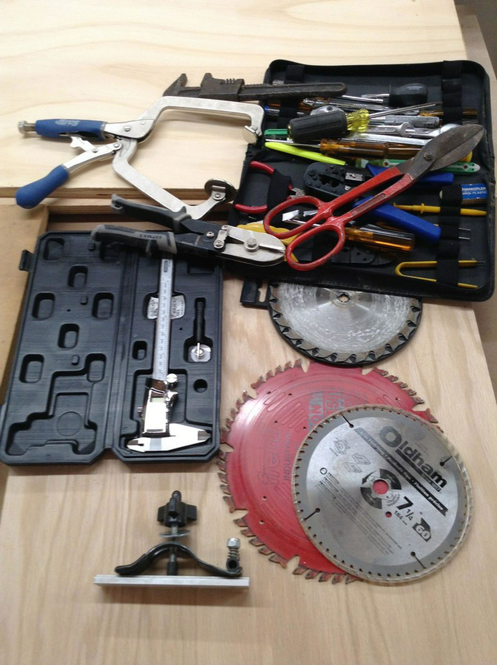 huge lot of tools (1 of 1)