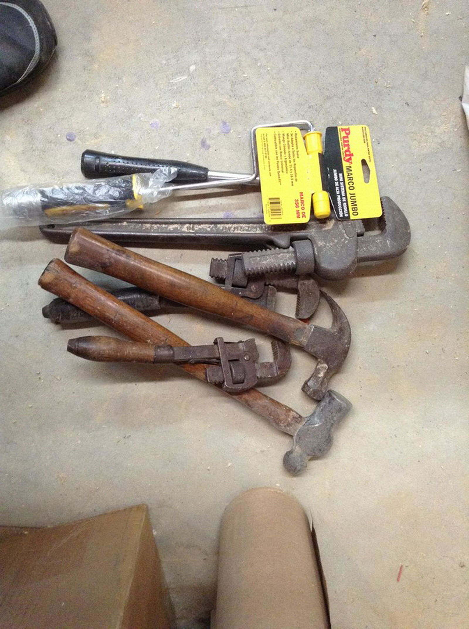 hammers and pipe wrenches (1 of 1)