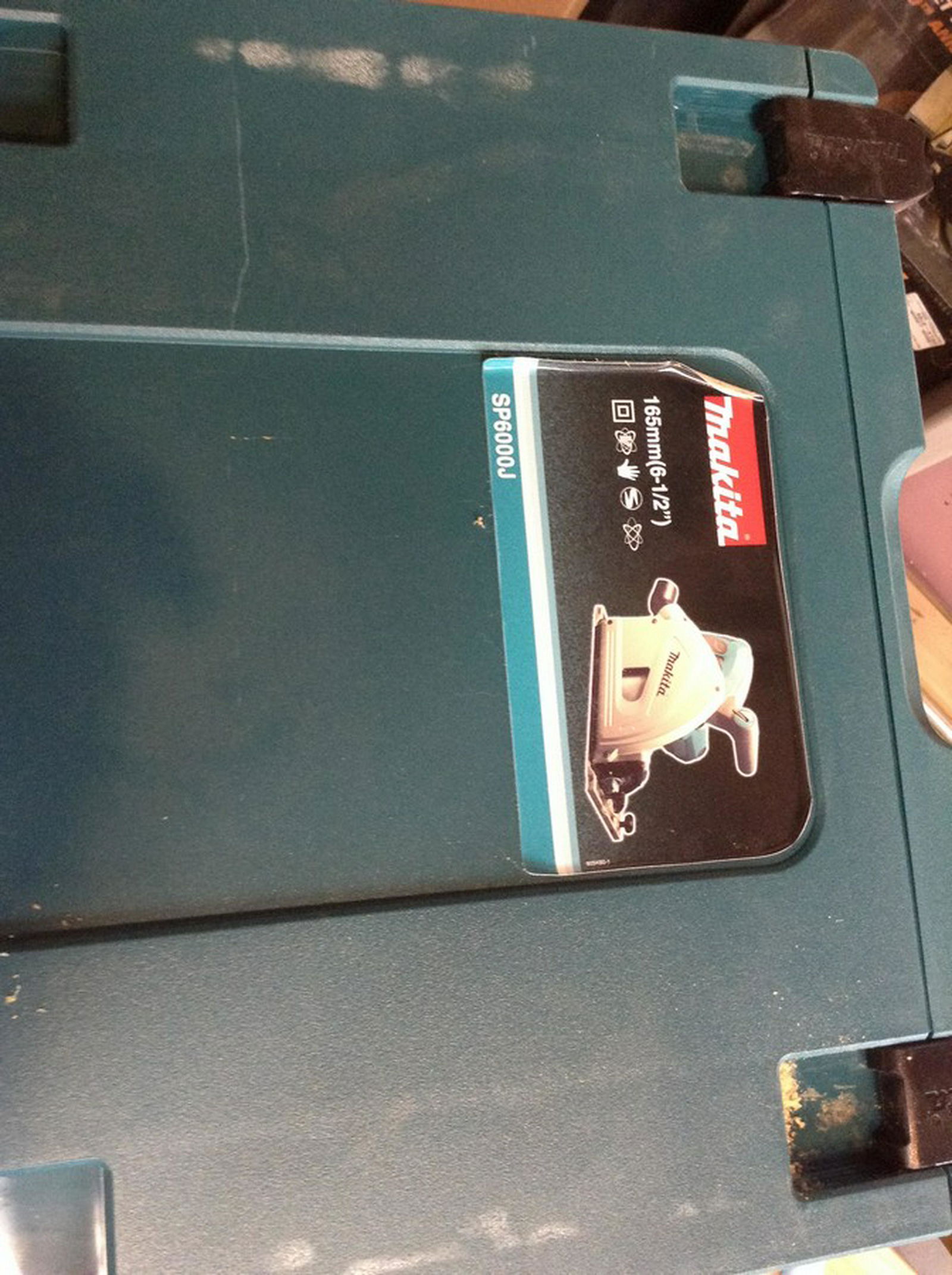 Makita saw (1 of 1)