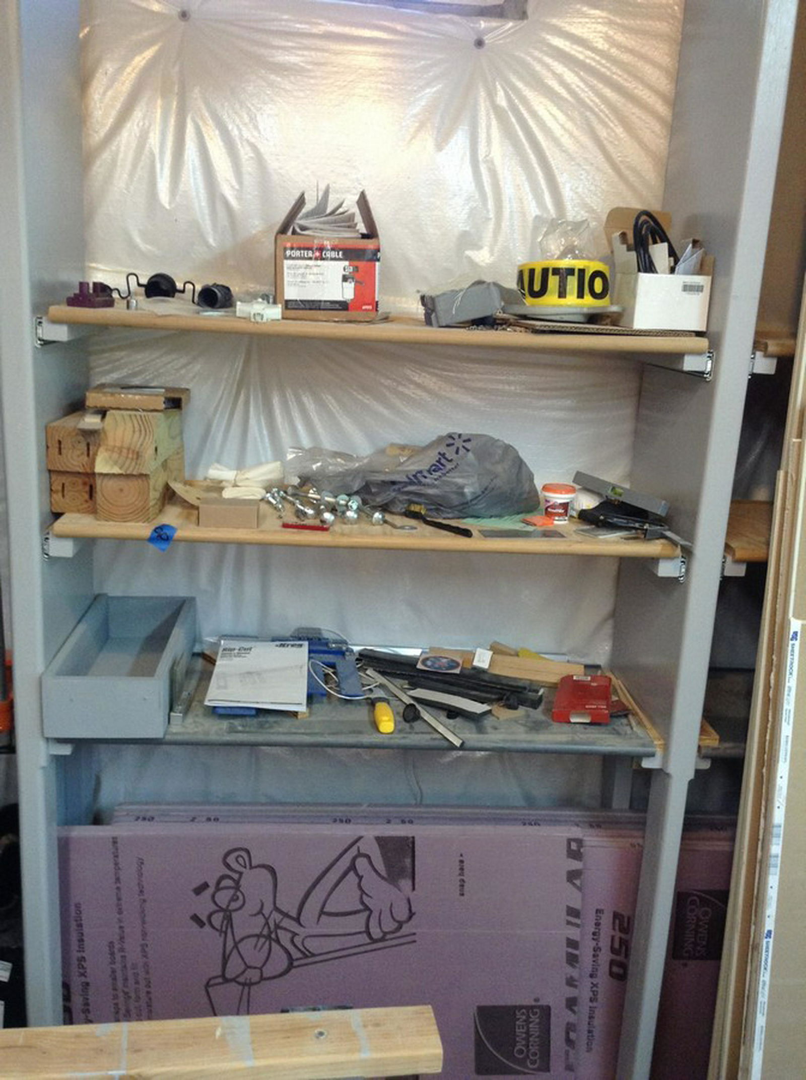 contents of shelving unit (1 of 1)