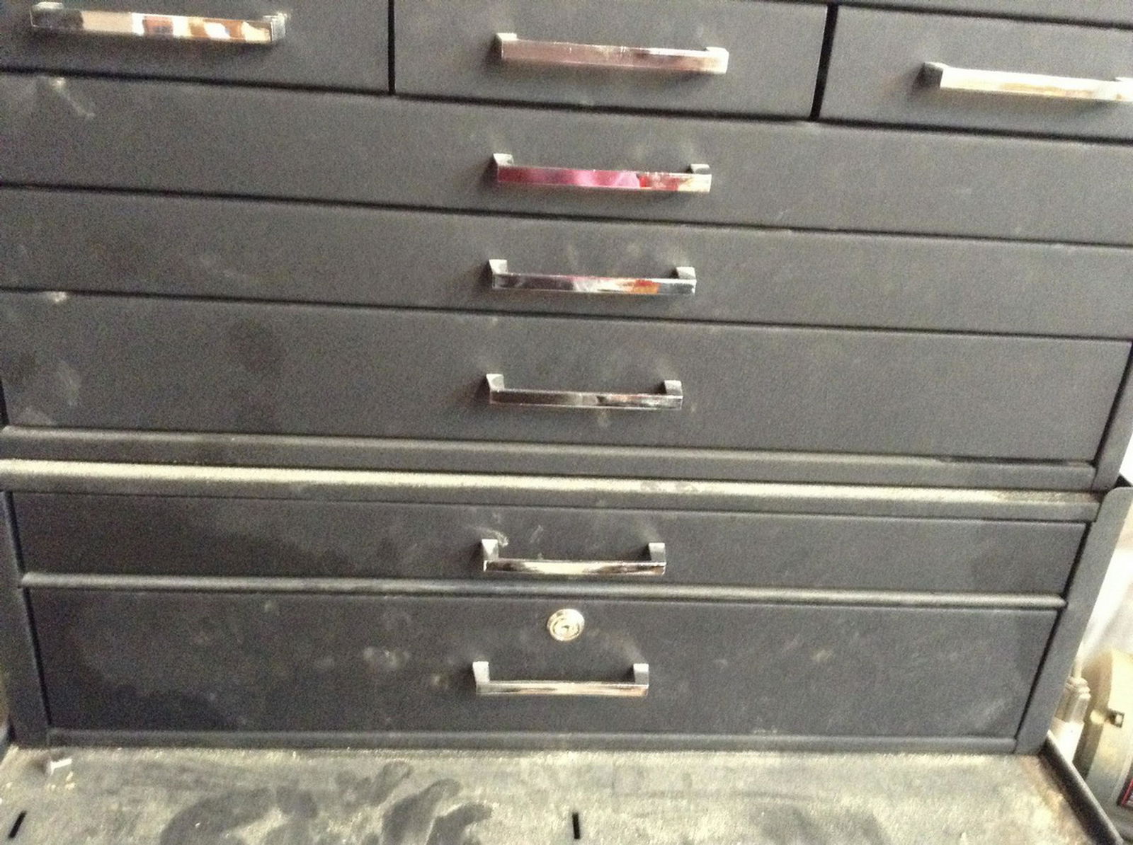 US General middle tool Box  2 draw no contents (1 of 1)