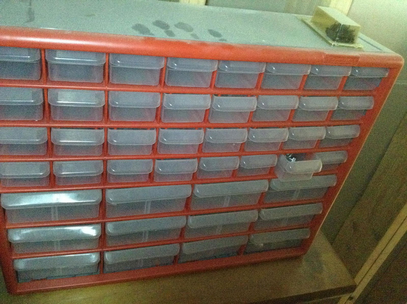 nut and bolt organizer (1 of 1)