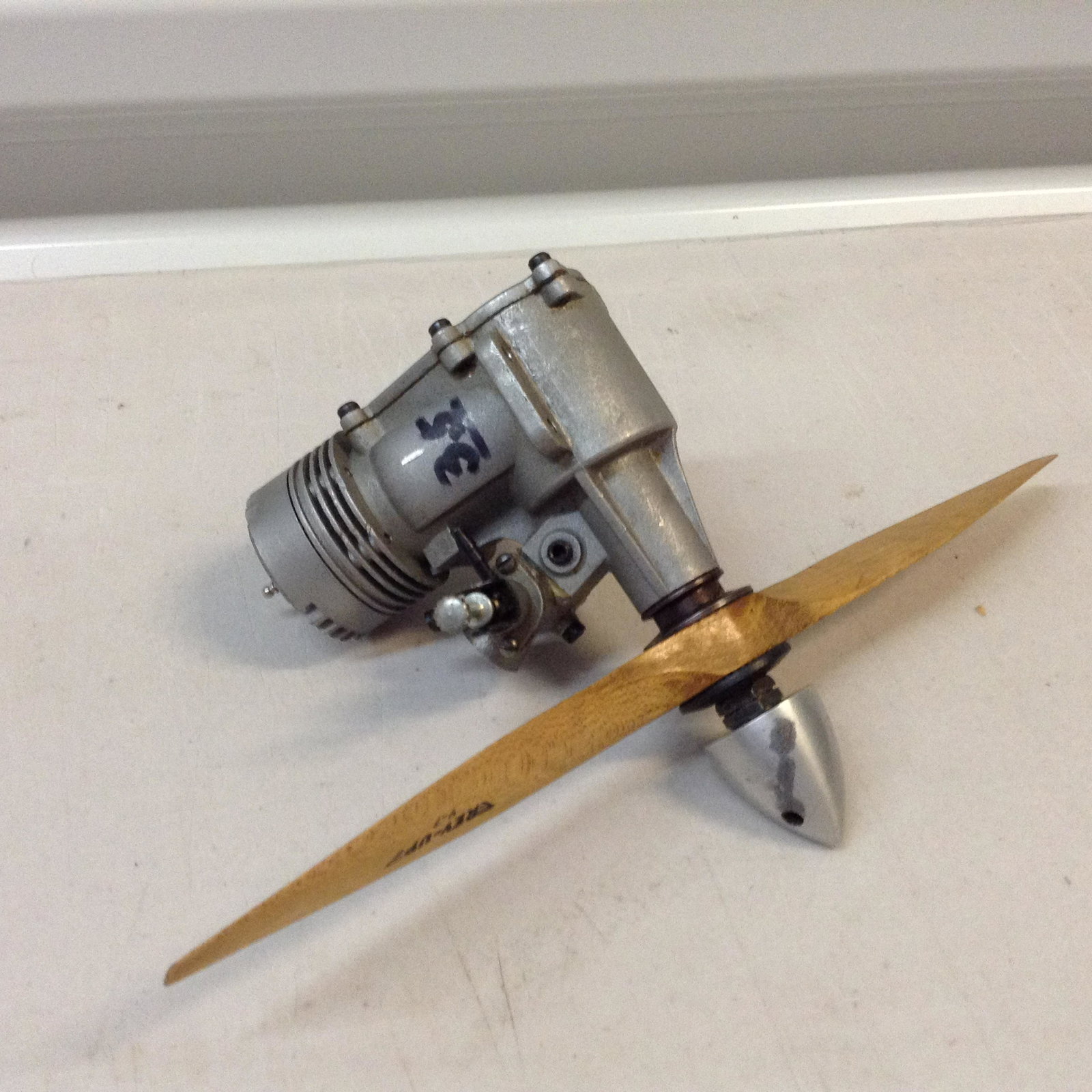 lot of vintage airplane propeller: lot of vintage airplane propeller