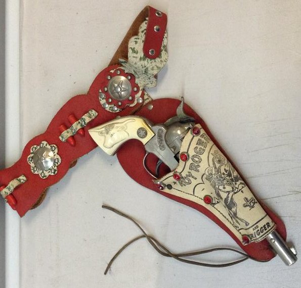 Roy Rogers Cap Gun Holster and bullets: Roy Rogers Cap Gun Holster and bullets