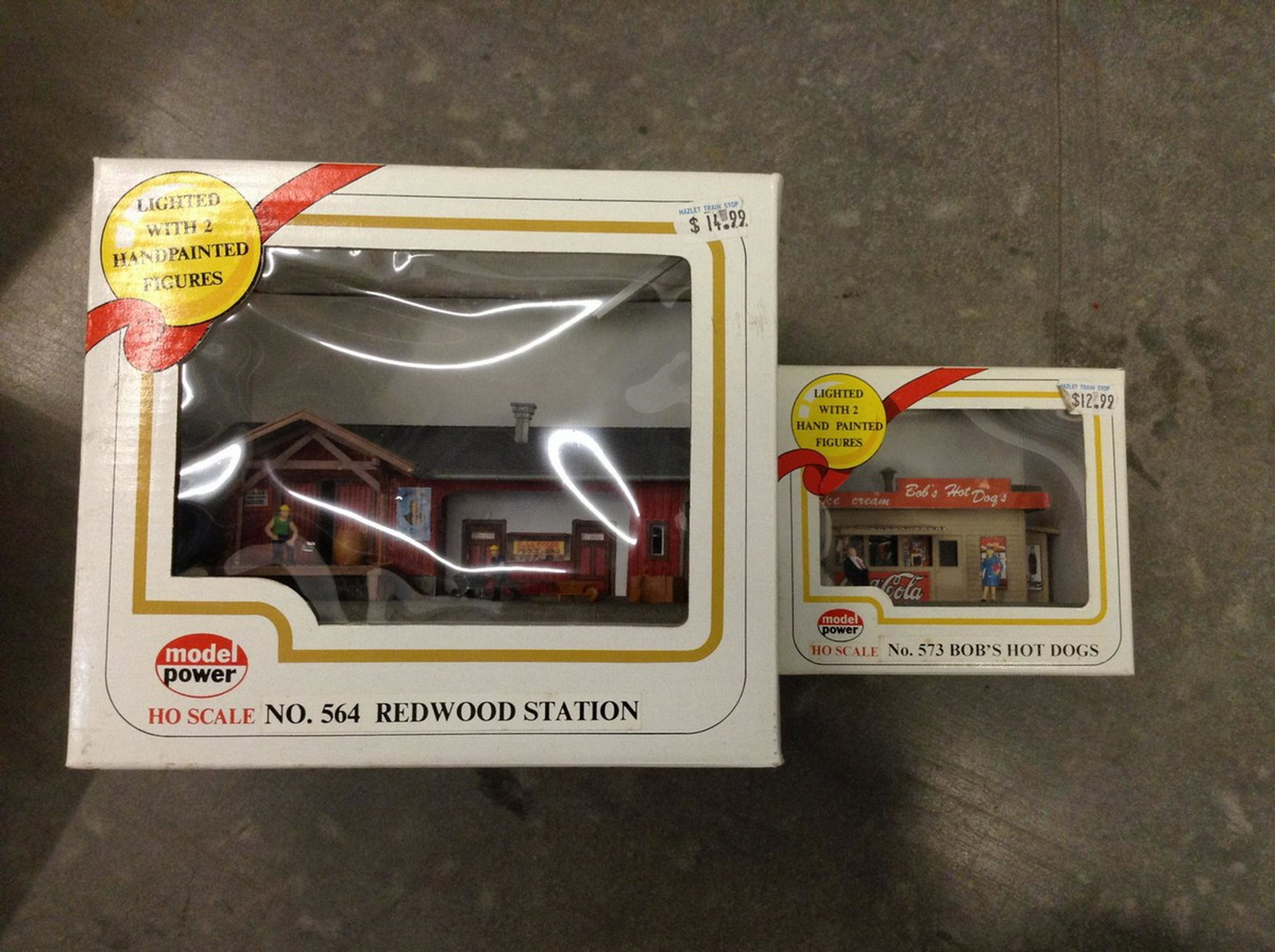 lot of two Model power HO scale train accessories new i: lot of two Model power HO scale train accessories new in the box