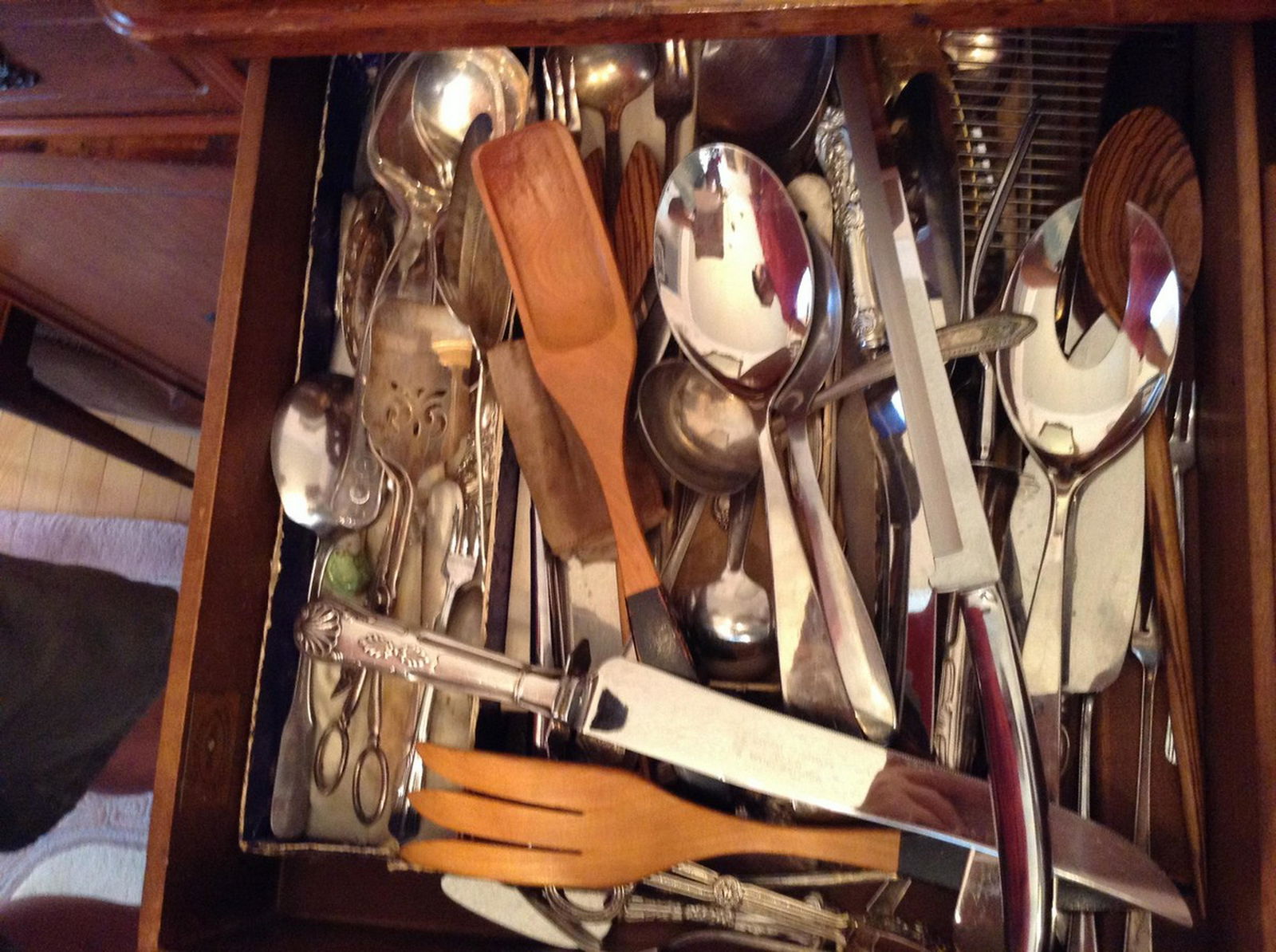 vintage silver plate serving spoons and carving knifes (1 of 1)