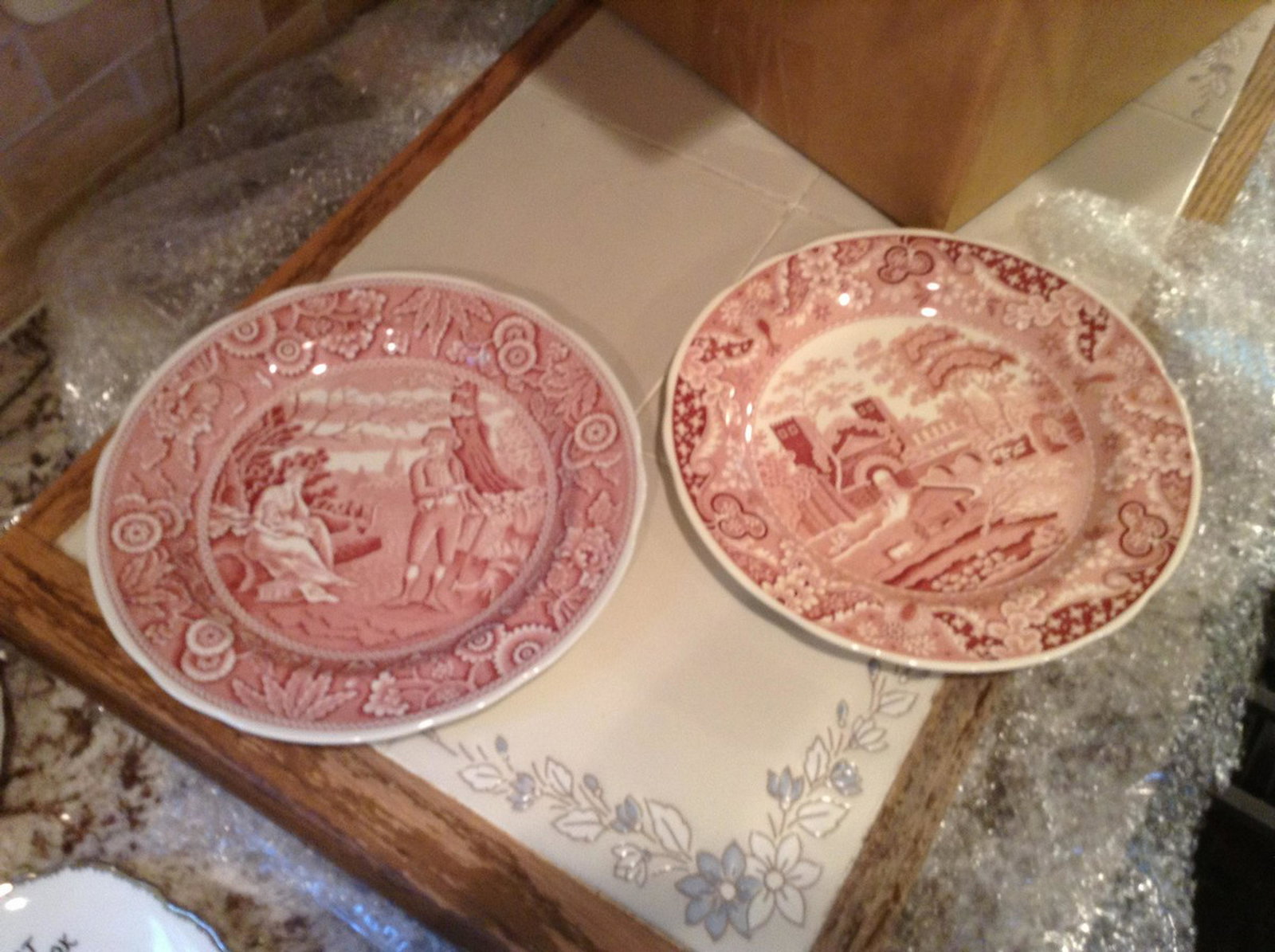 lot of two Spode plates: lot of two Spode plates