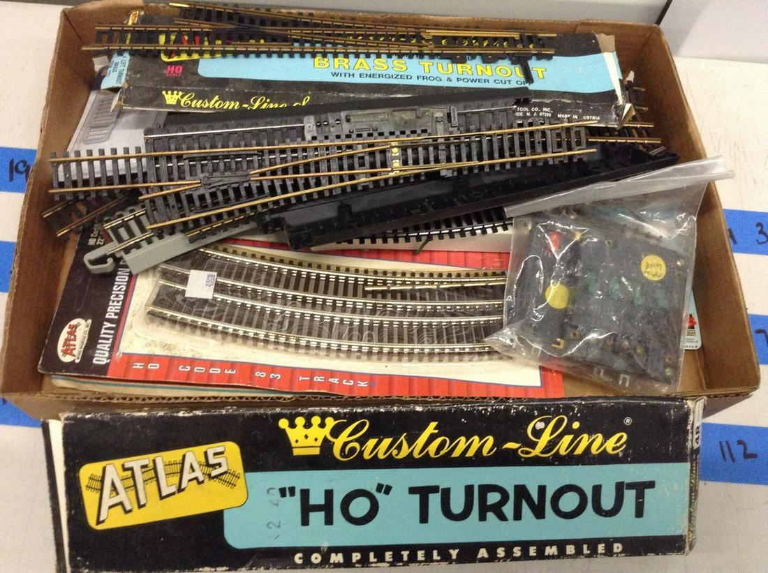 lot of Atlas HO Train tracks (1 of 1)