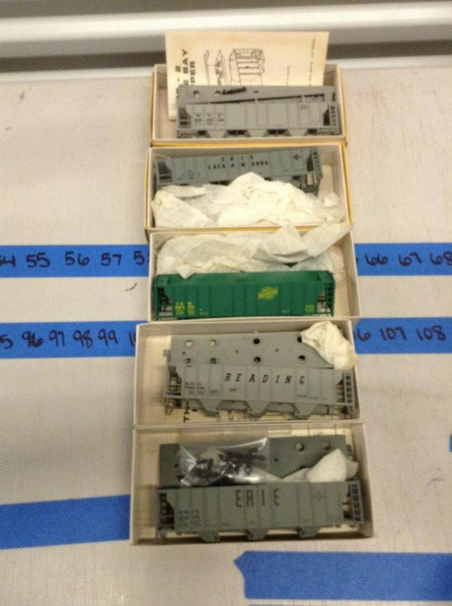 lot of 5 E and B Valley Railroad Kit (1 of 1)
