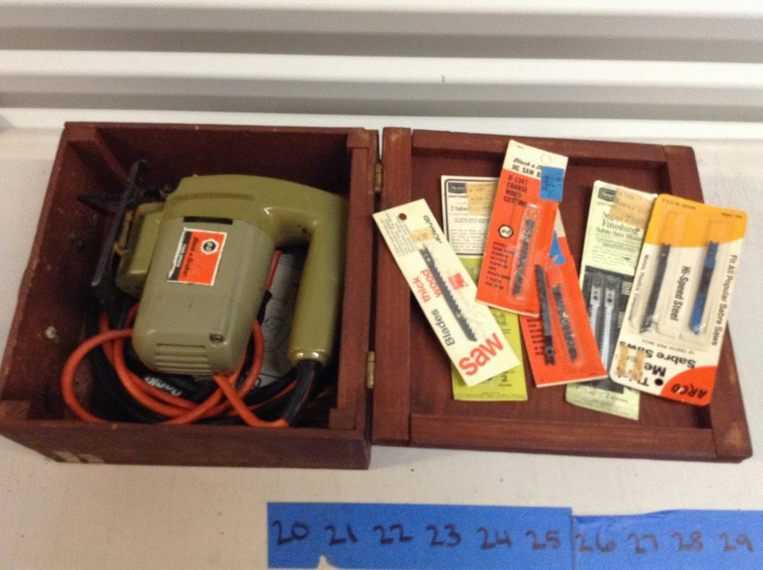 Black and Decker 2 Speed Saber Saw with new blades (1 of 1)