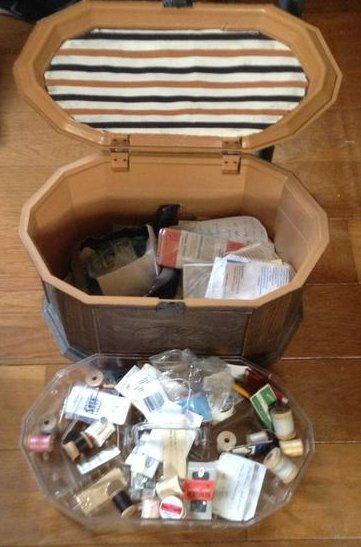 vintage sewing kit: vintage sewing kit