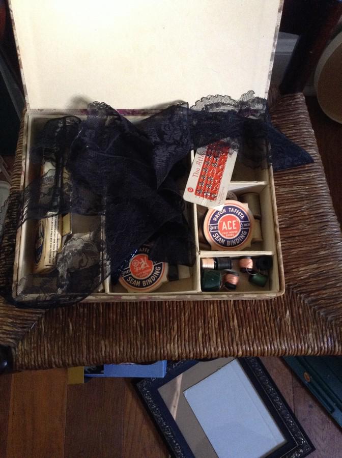 vintage sewing kit with lace: vintage sewing kit with lace