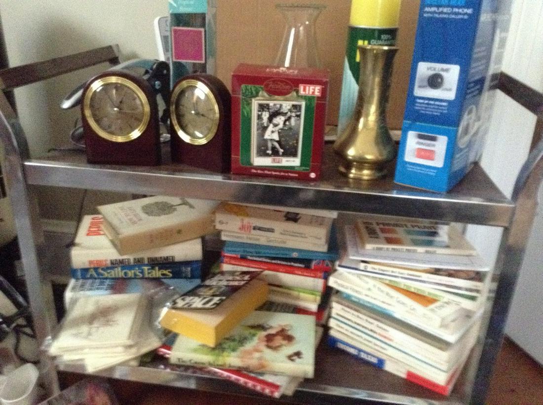 contents of bar cart: contents of bar cart