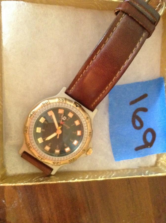 Disney Mickey Mouse watch: Disney Mickey Mouse watch