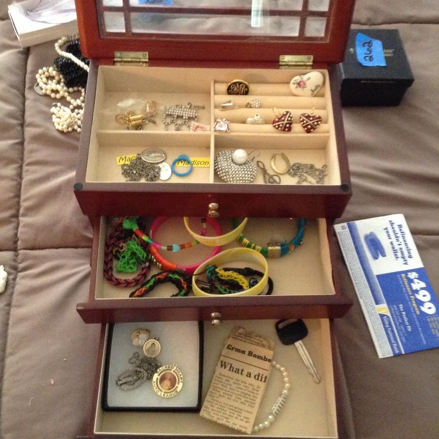 Jewelry box and contents: Jewelry box and contents