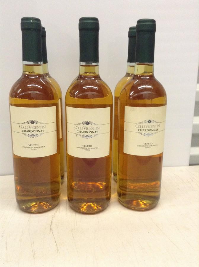 lot of six Colli Vicentini Chardonnay Veneto: lot of six Colli Vicentini Chardonnay Veneto