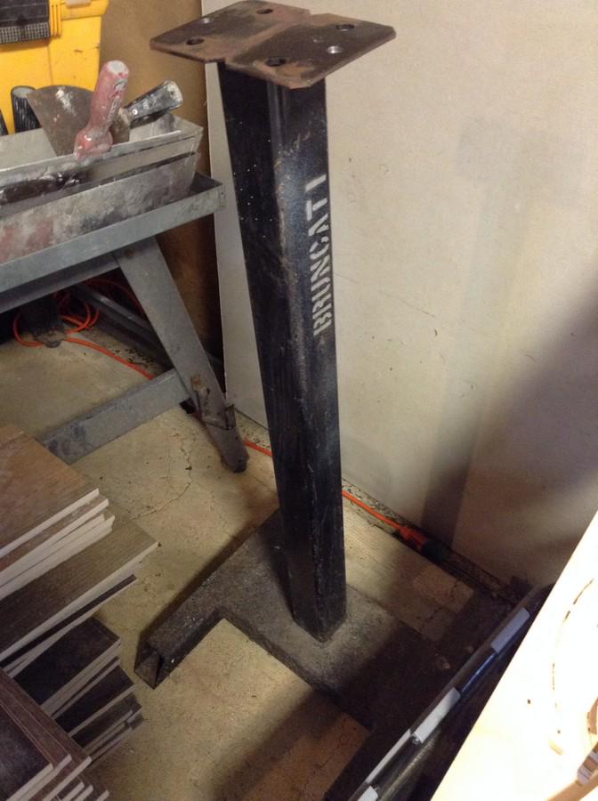 Grinder stand 37 (1 of 1)