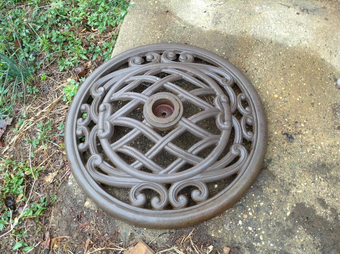 umbrella stand: umbrella stand