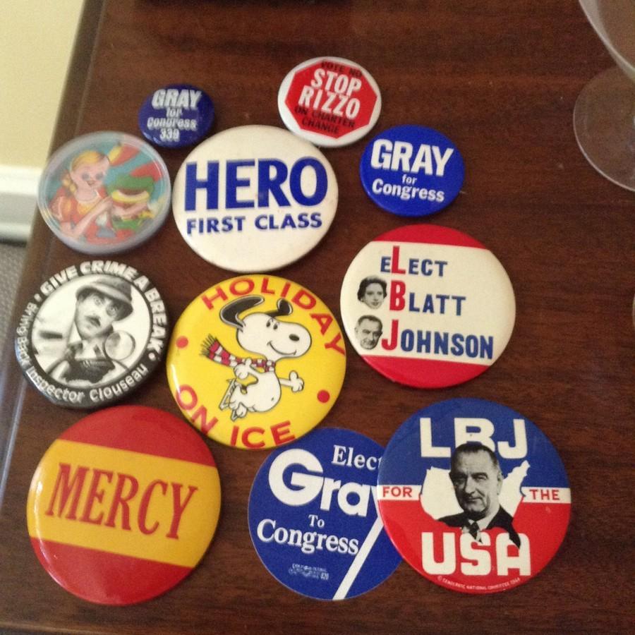 Vintage pinback buttons political & cartoons: Vintage pinback buttons political & cartoons