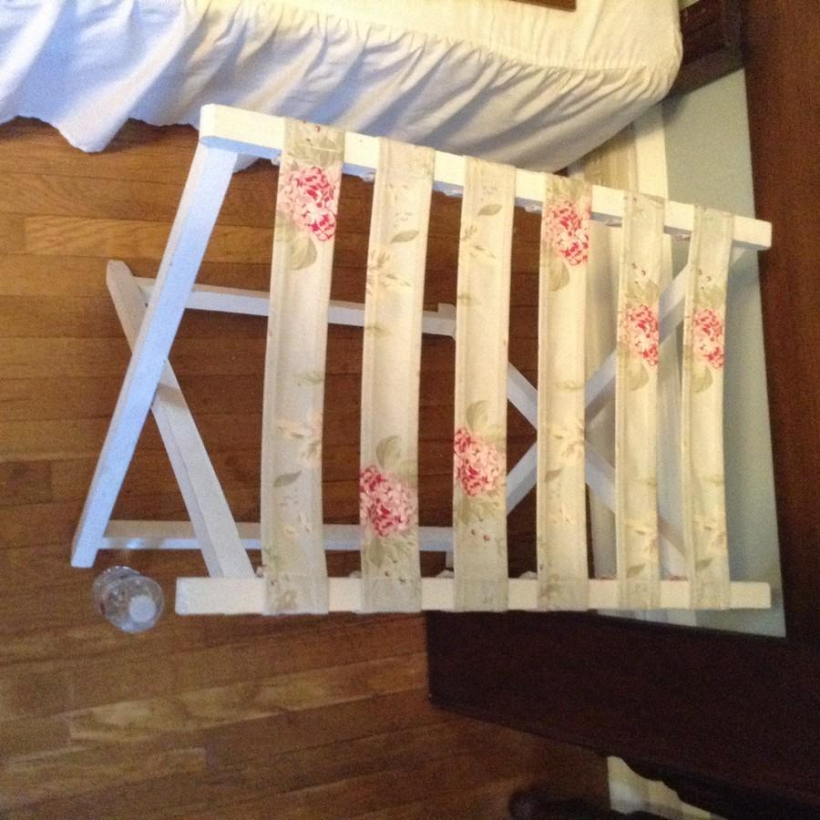 hand painted luggage rack: hand painted luggage rack