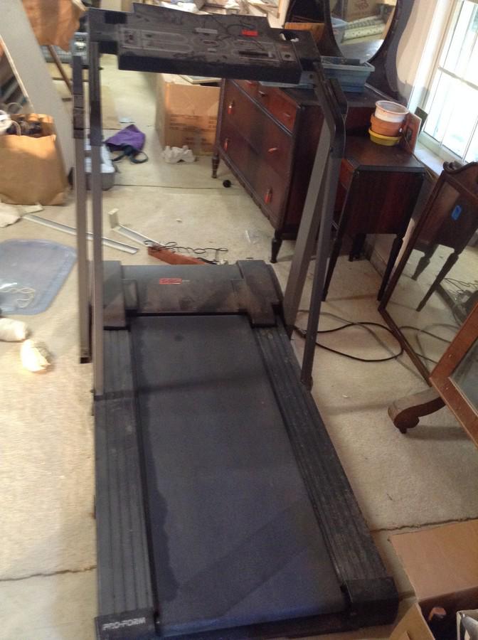 ProForm treadmill (1 of 1)