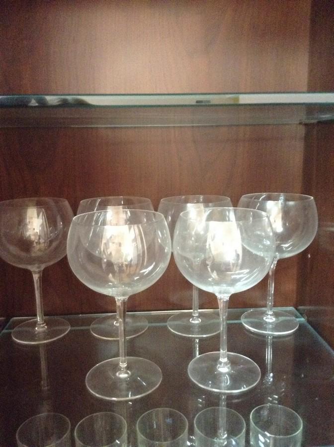 6 red wine glasses 2nd shelf: 6 red wine glasses 2nd shelf