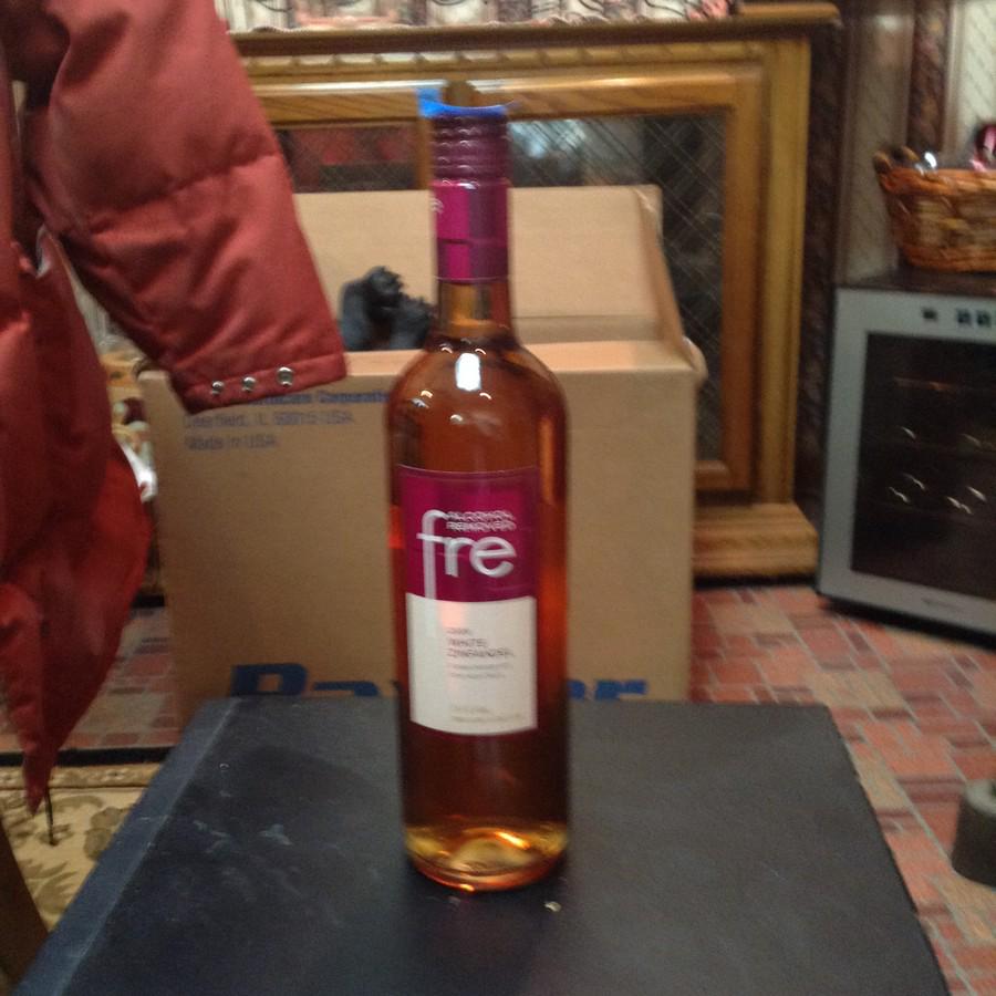 Fre Alcohol removed 2009 White Zinfandel: Fre Alcohol removed 2009 White Zinfandel