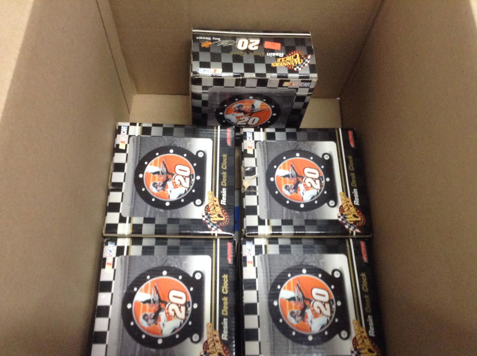 lot of tony Stewart resin desk clocks: lot of tony Stewart resin desk clocks