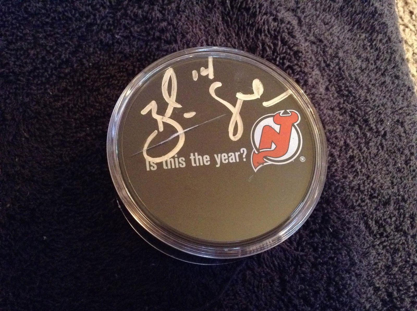 New Jersey Devils Brendan Shanahan signed hockey puck (1 of 1)