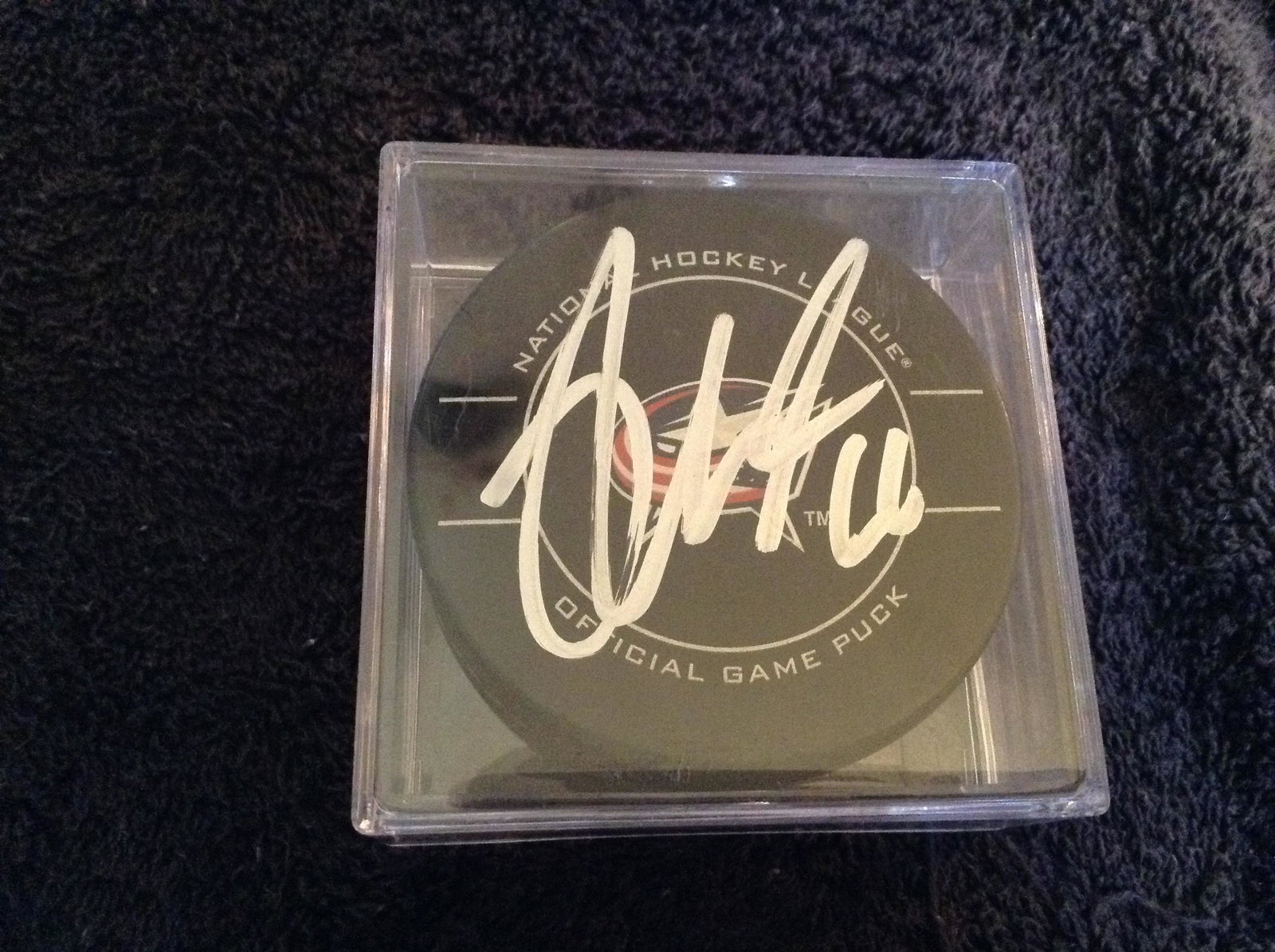 Derick Brassard signed hockey puck: Derick Brassard signed hockey puck