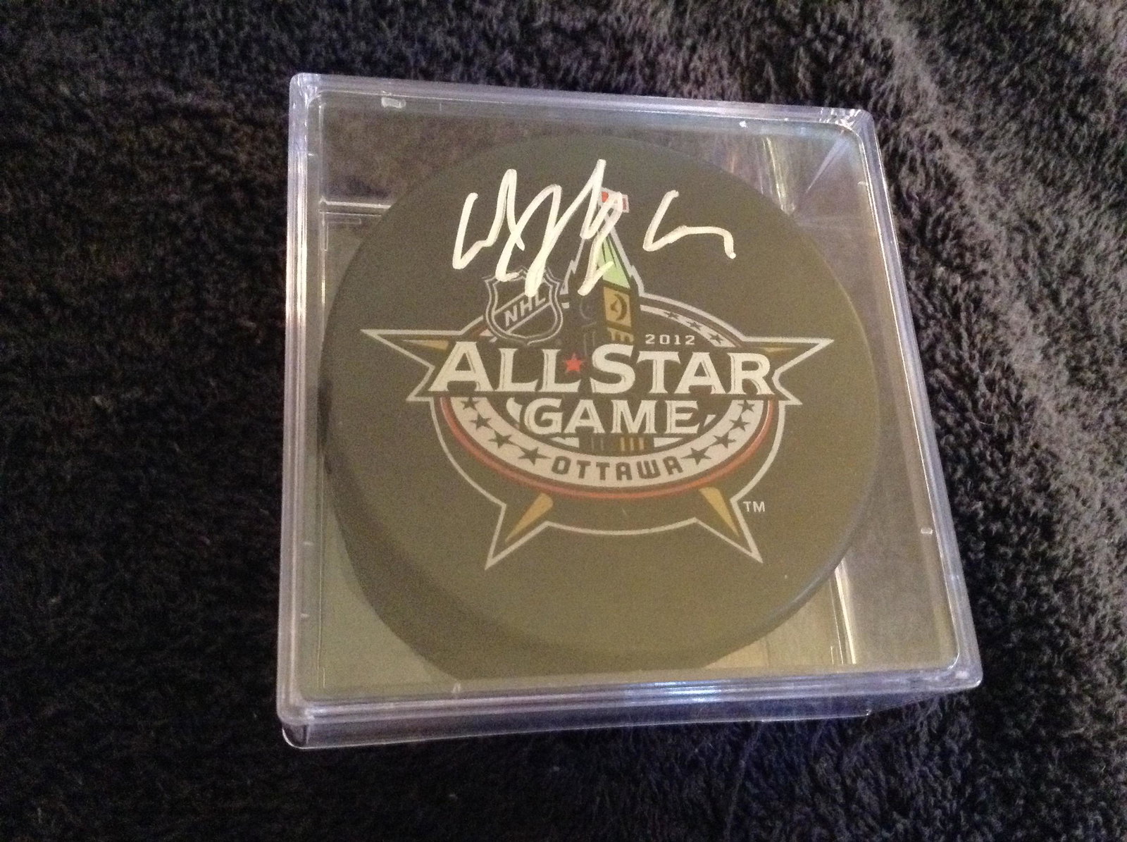 Ottawa All Star Game Carl Hagelin signed hockey puck: Ottawa All Star Game Carl Hagelin signed hockey puck