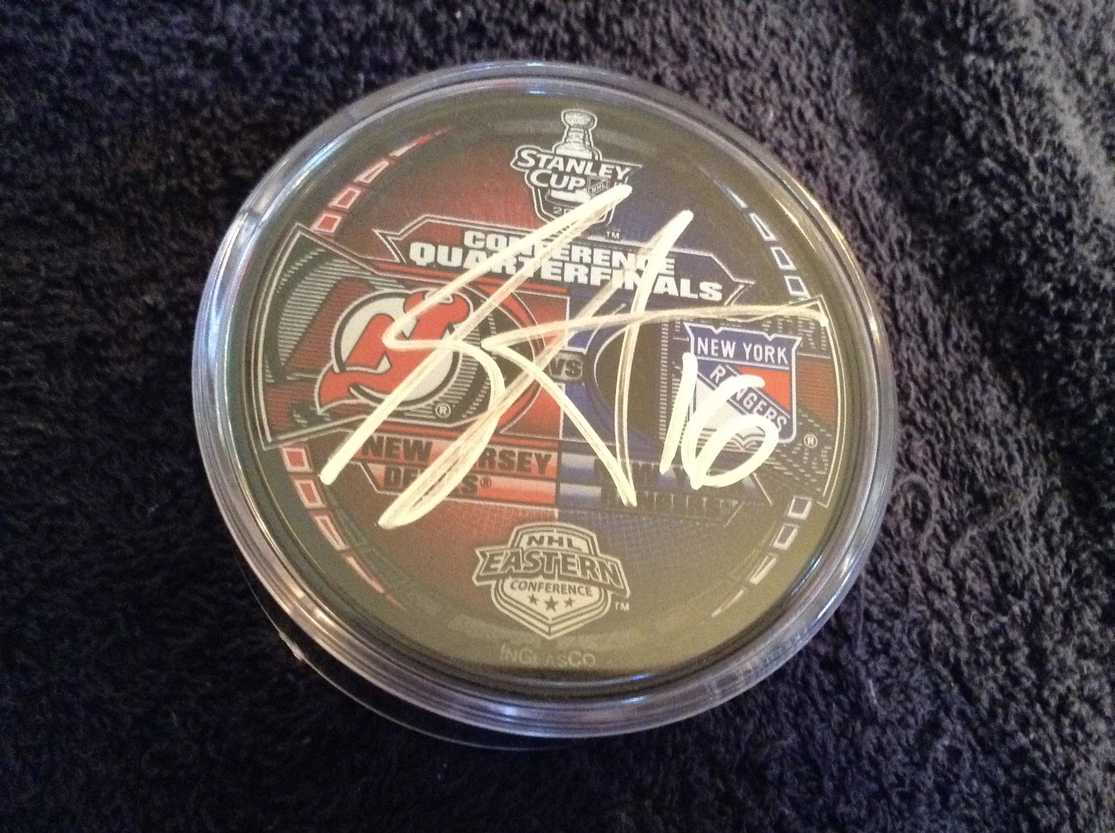 Stanley Cup Conference Quarterfinals Sean Avery #16 New: Stanley Cup Conference Quarterfinals Sean Avery #16 New York Rangers signed hockey puck