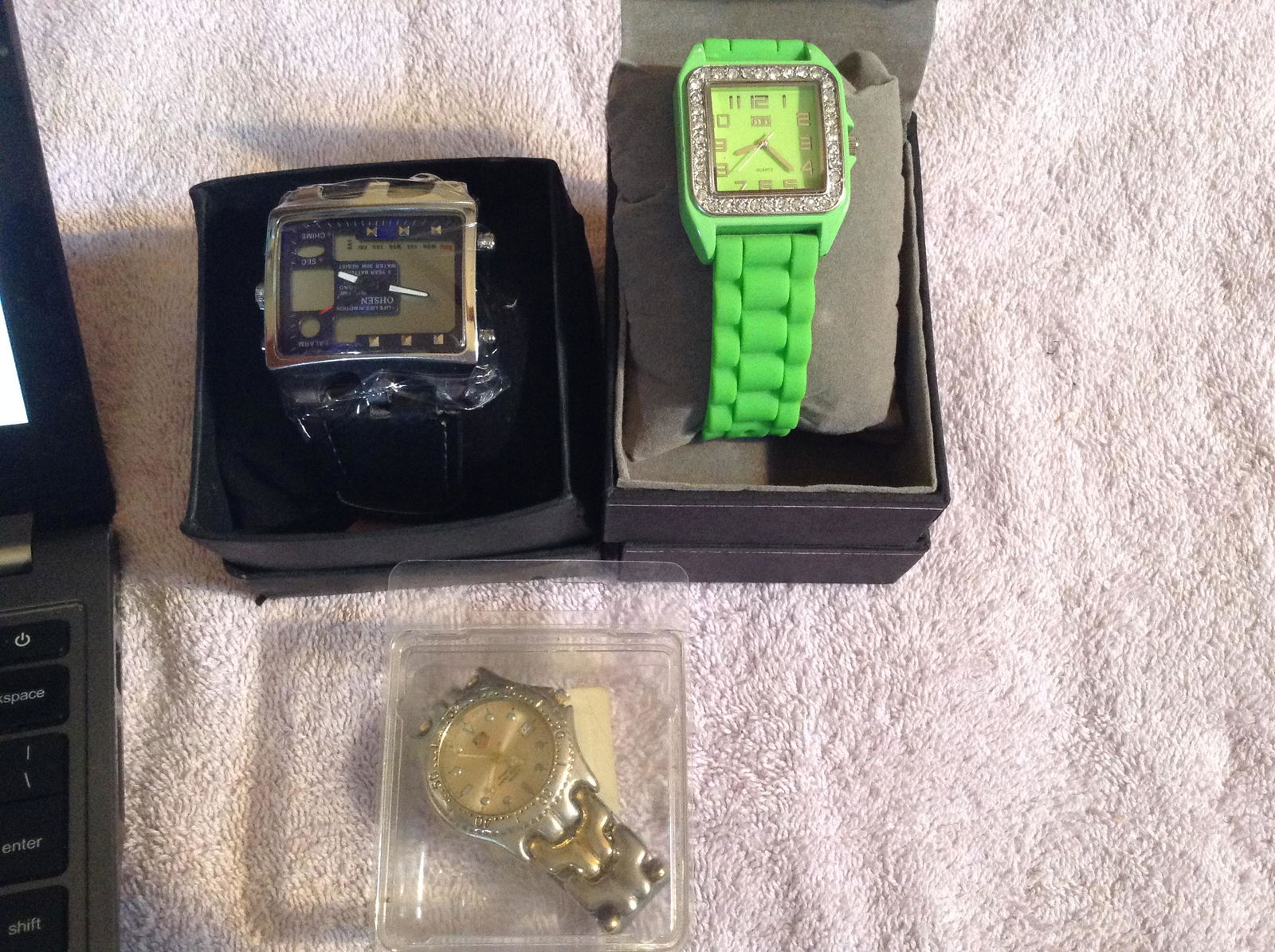 lot of three vintage watches including Ohsen (1 of 1)