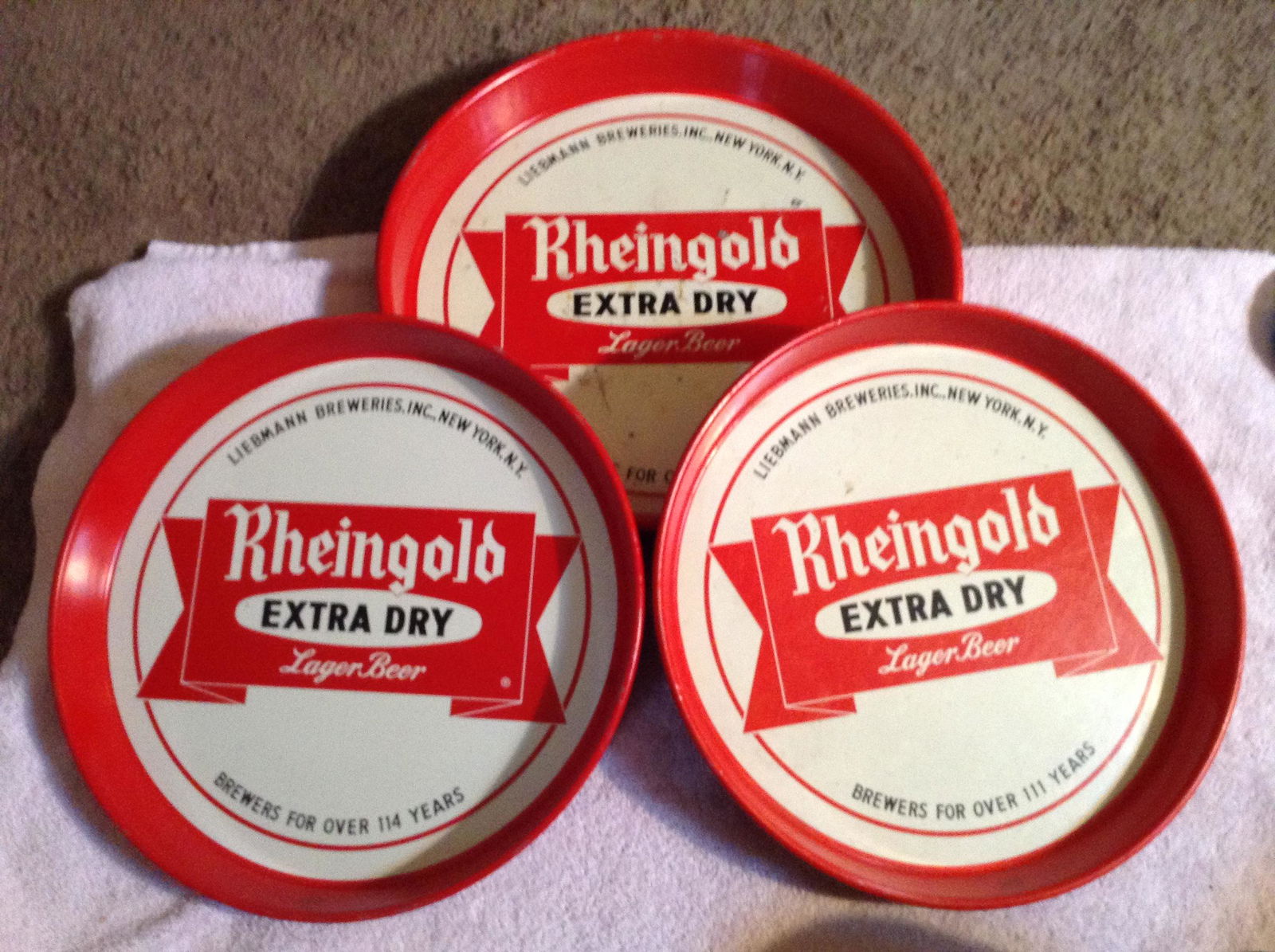 lot of three Rheingold extra dry beer trays (1 of 1)