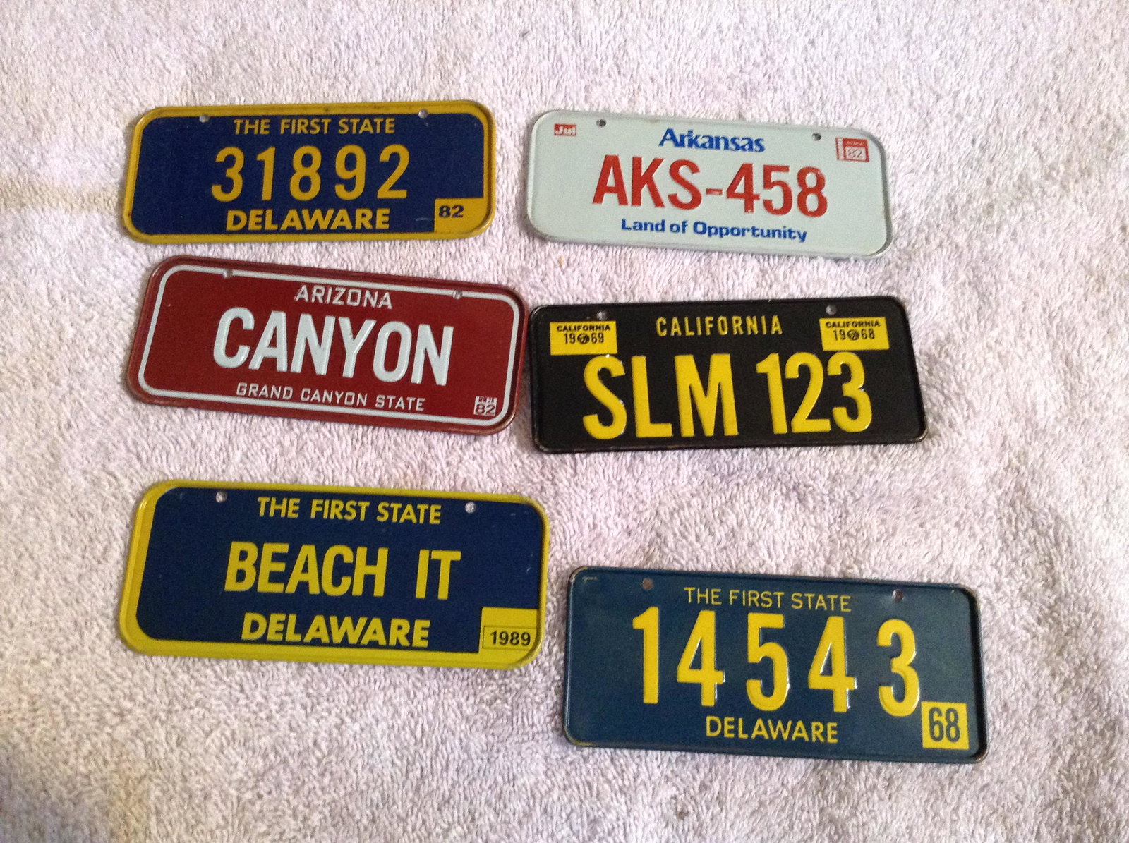 Cereal Metal vintage license plates lot of 6: Cereal Metal vintage license plates lot of 6