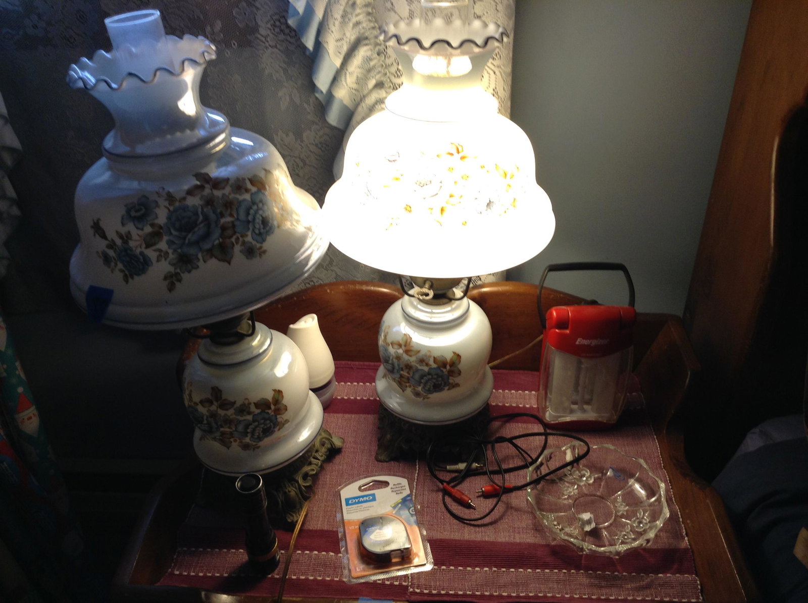 hurricane Style lamps and contents (1 of 1)