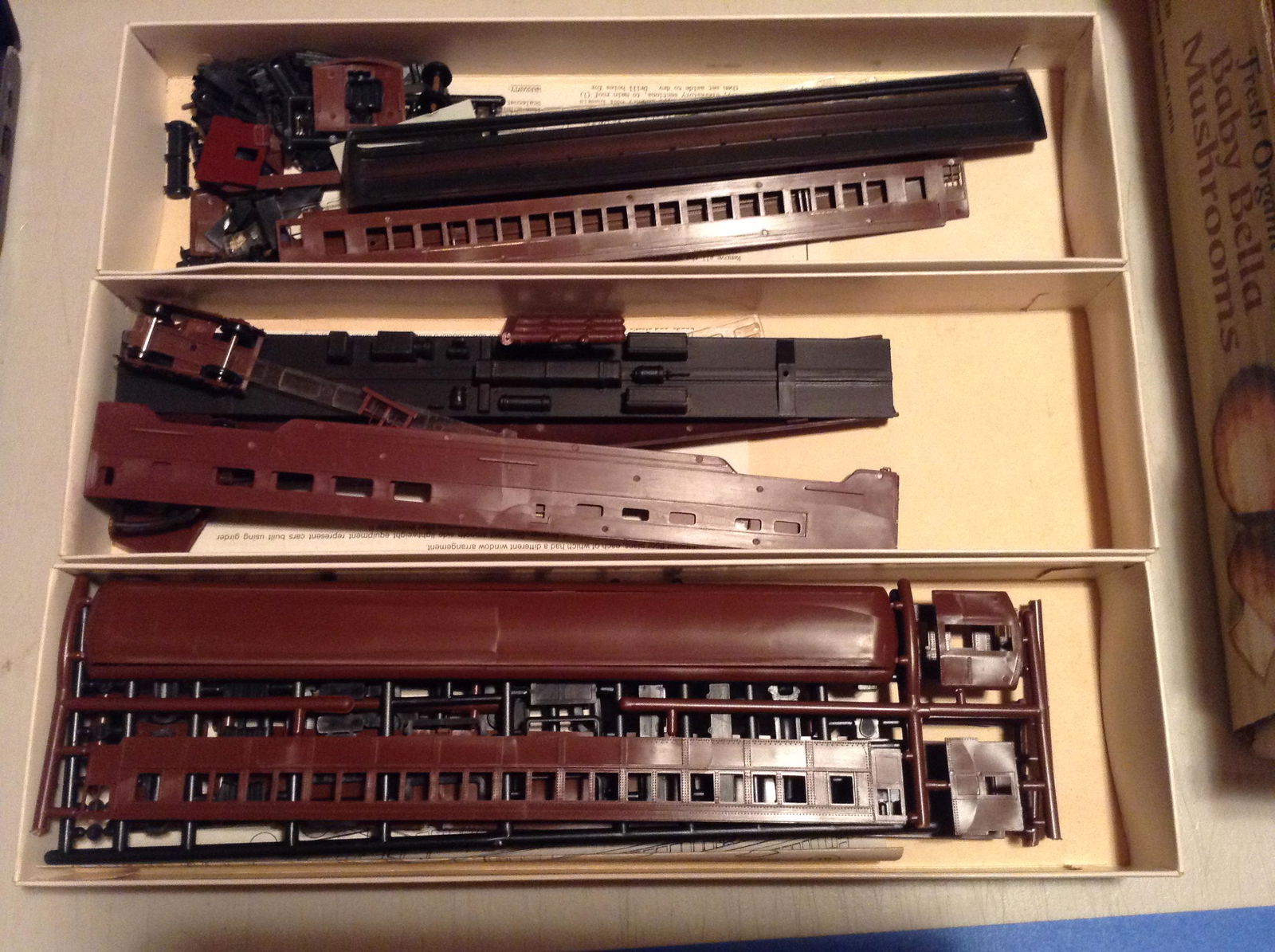 lot of three HO scale Model Kits never built (1 of 1)