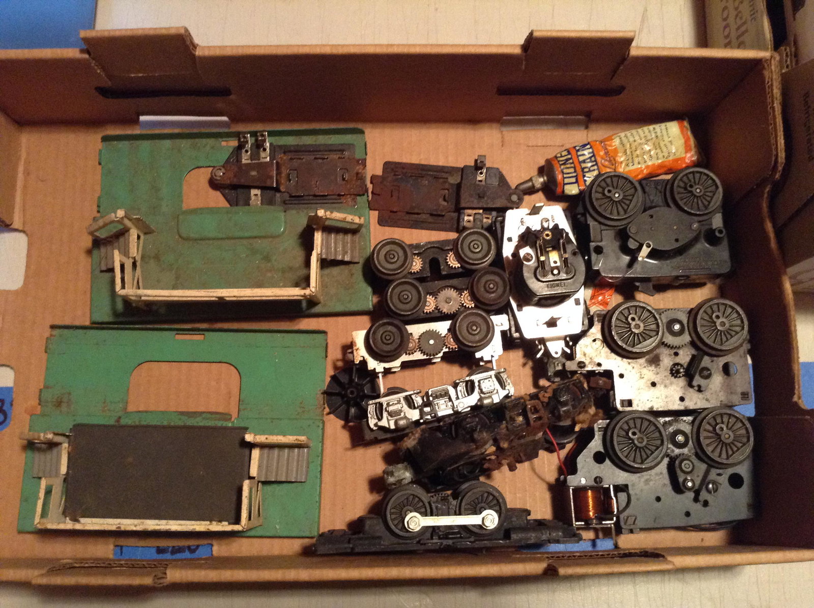 lot of Lionel post war parts: lot of Lionel post war parts