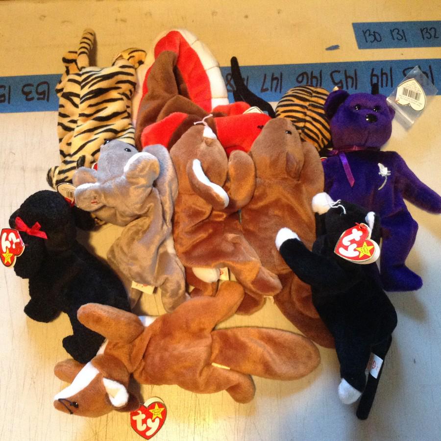 lot of 10 beanie babies: lot of 10 beanie babies