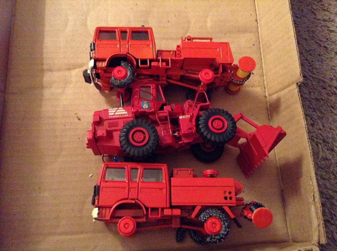 lot of diecast firetrucks (1 of 1)