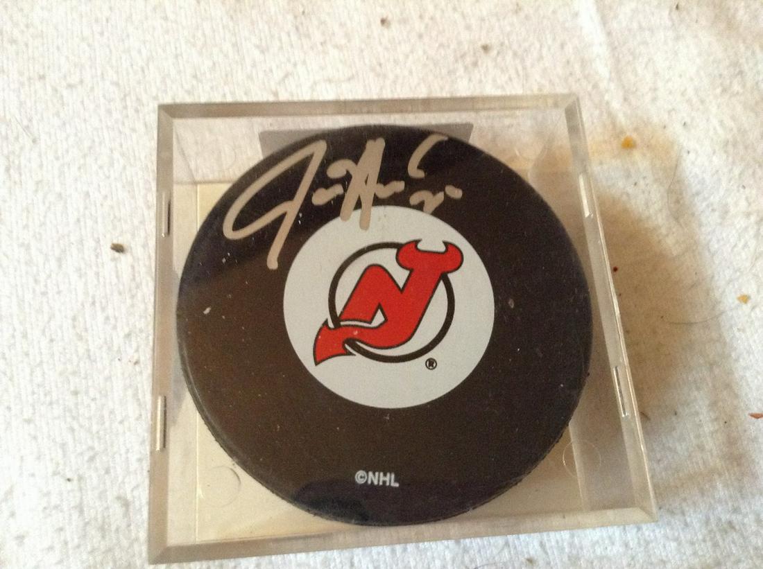 New Jersey Devils Jason Arnott signed hockey puck (1 of 1)
