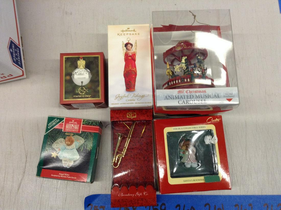 lot of Christmas ornaments and musical carousel: lot of Christmas ornaments and musical carousel
