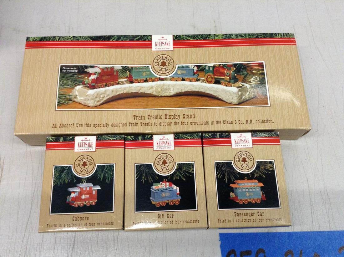 hallmark train ornaments and display stand (1 of 1)