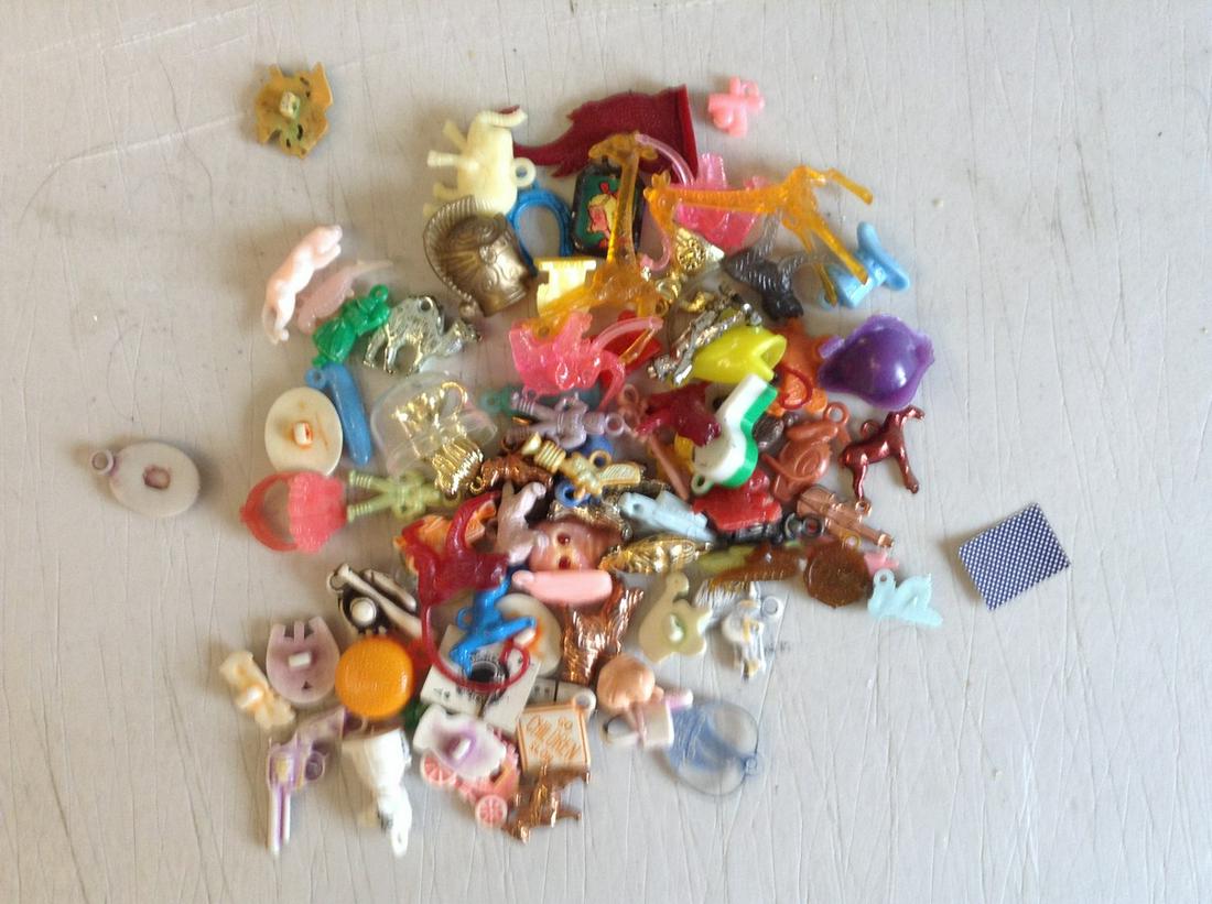 early cracker jack and gumball machine plastic prizes: early cracker jack and gumball machine plastic prizes
